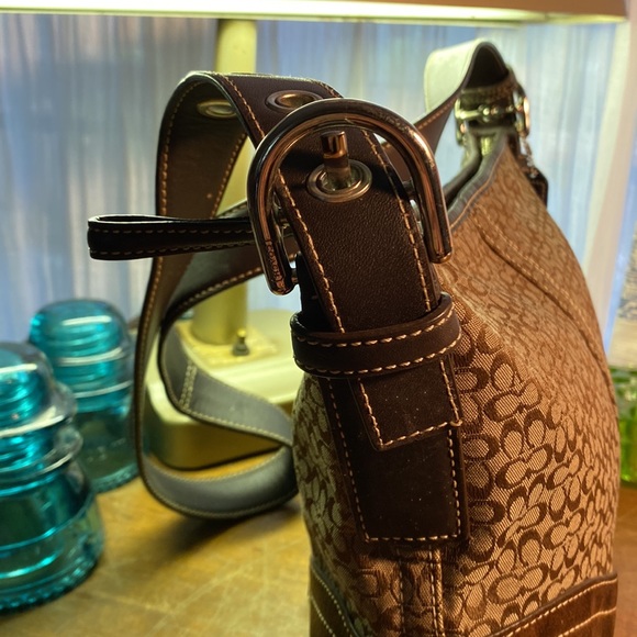 Brown Coach Signature Hobo Bag No. G0785-10945 adjustable strap - Picture 10 of 16